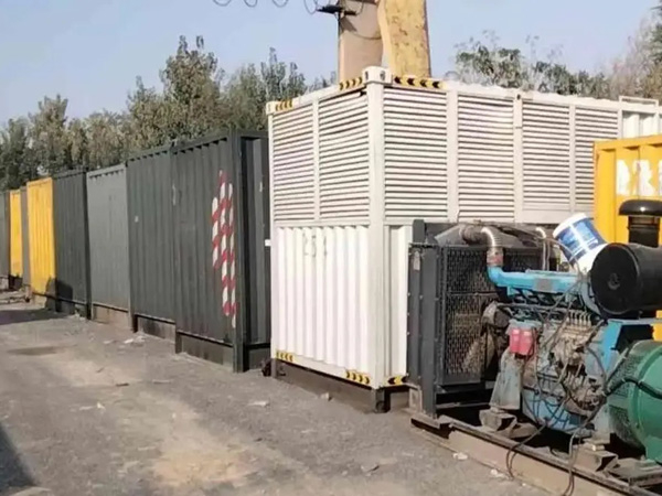 临河200KW柴油发电机机组每小时油耗是多少?
